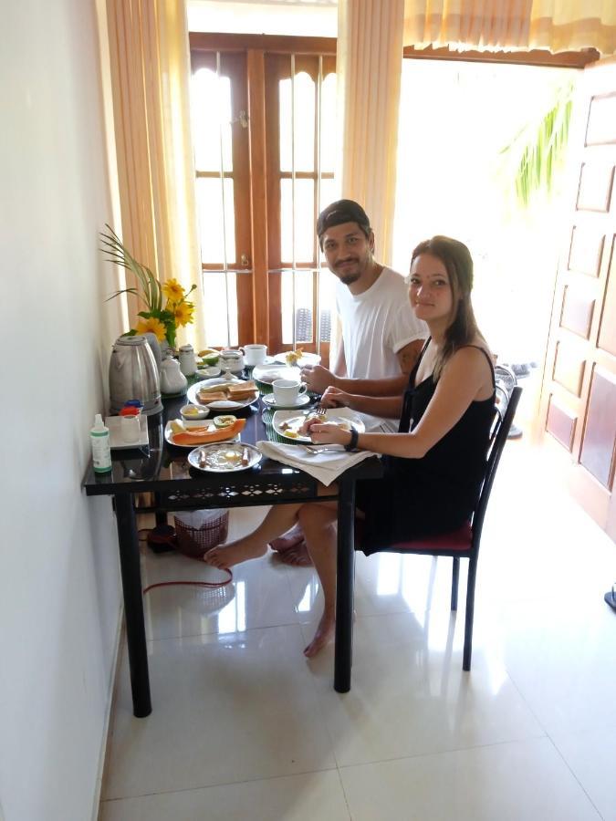 Senero House Hotel Bentota Bagian luar foto