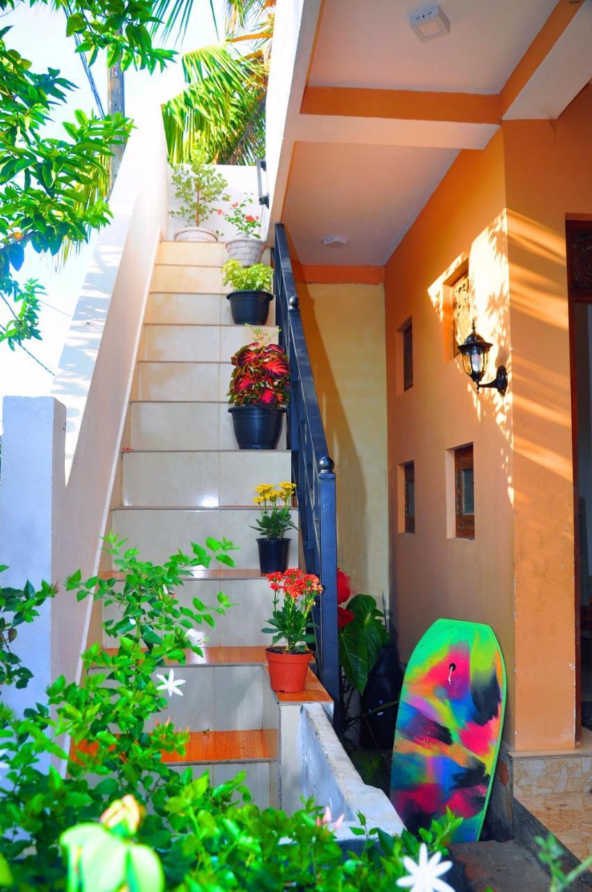 Senero House Hotel Bentota Bagian luar foto